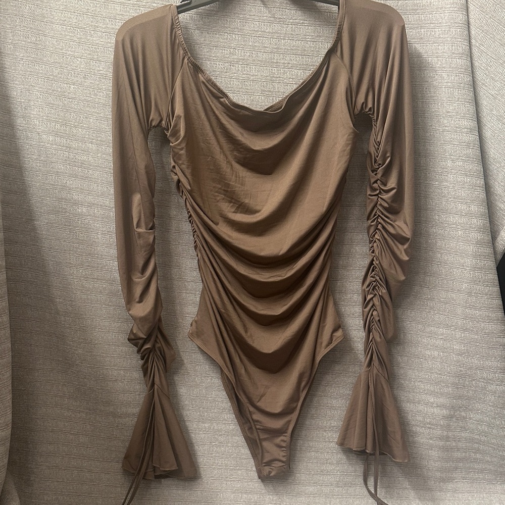 Elegant Brown Ruched Long Sleeve Bodysuit